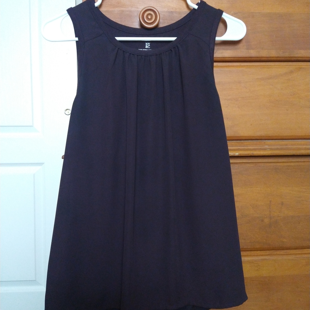 NY&CO Size Small Deep Plum Pleated Sleeveless Top